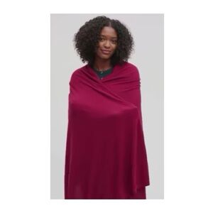 Short Stories Travel Blanket in Ruby Wine with Pouch